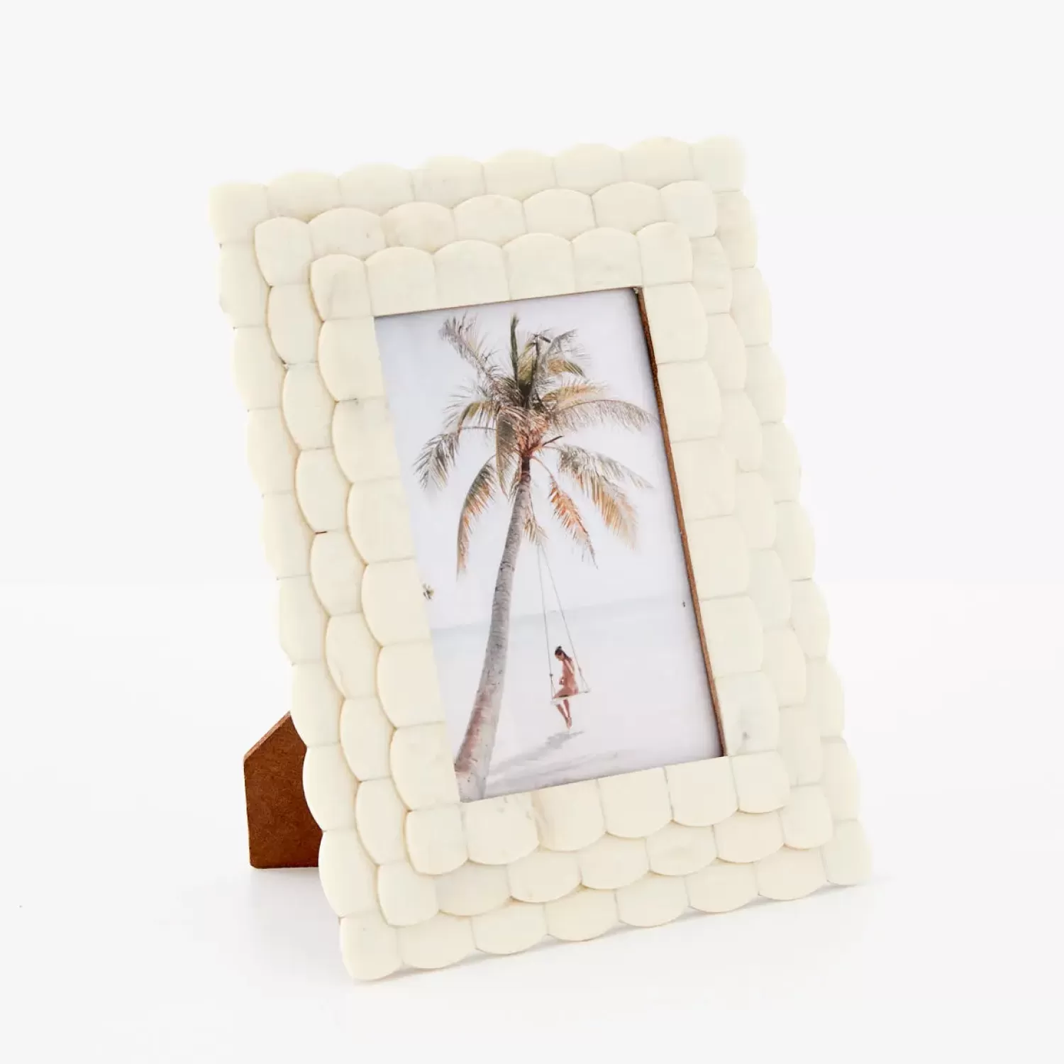 GigiandTom Scalloped Bone Photo Frame Ivory* Decorative Objects & Trays