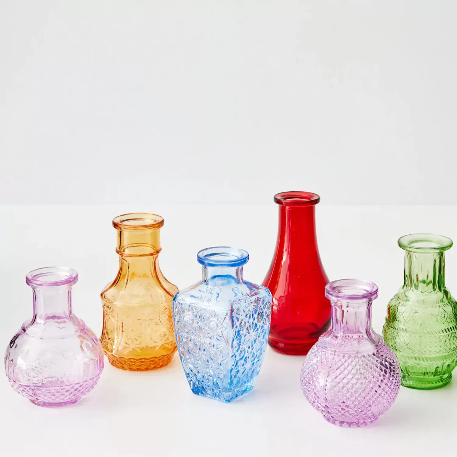 GigiandTom Vintage Bud Coloured Glass Vase Set 6* Vases