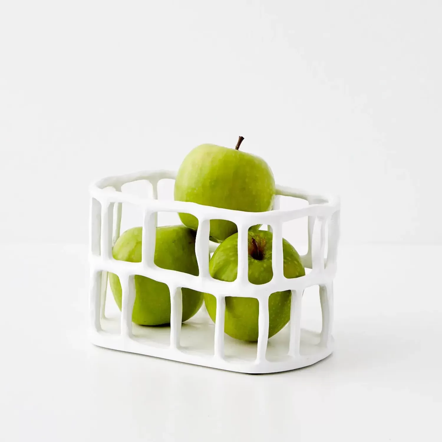 GigiandTom Weave Resin Fruit Bowl White* Kitchen Accessories