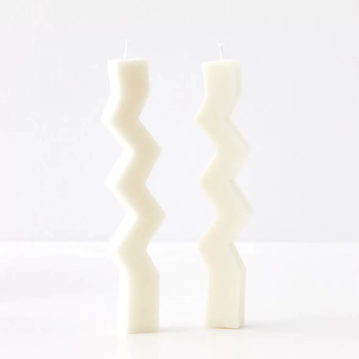 GigiandTom Zigzag Taper Candle White 2 Pack* Candles